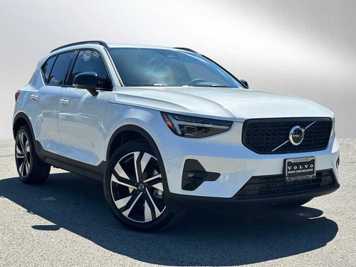 2026 Volvo XC40 Plus