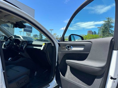2026 Volvo XC40 Plus
