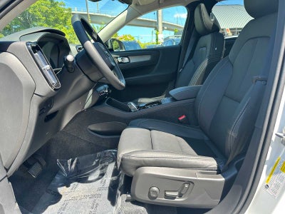 2026 Volvo XC40 Plus