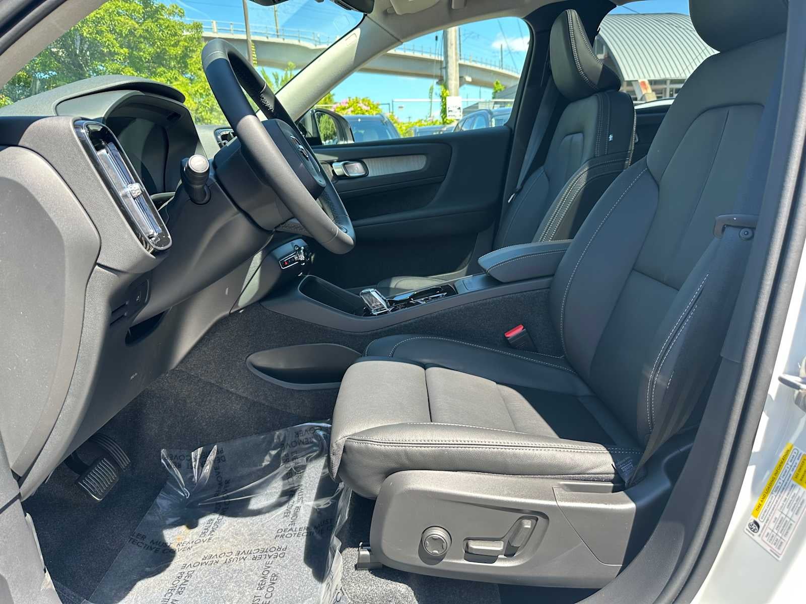 2026 Volvo XC40 Plus