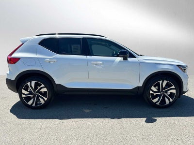 2026 Volvo XC40 Plus