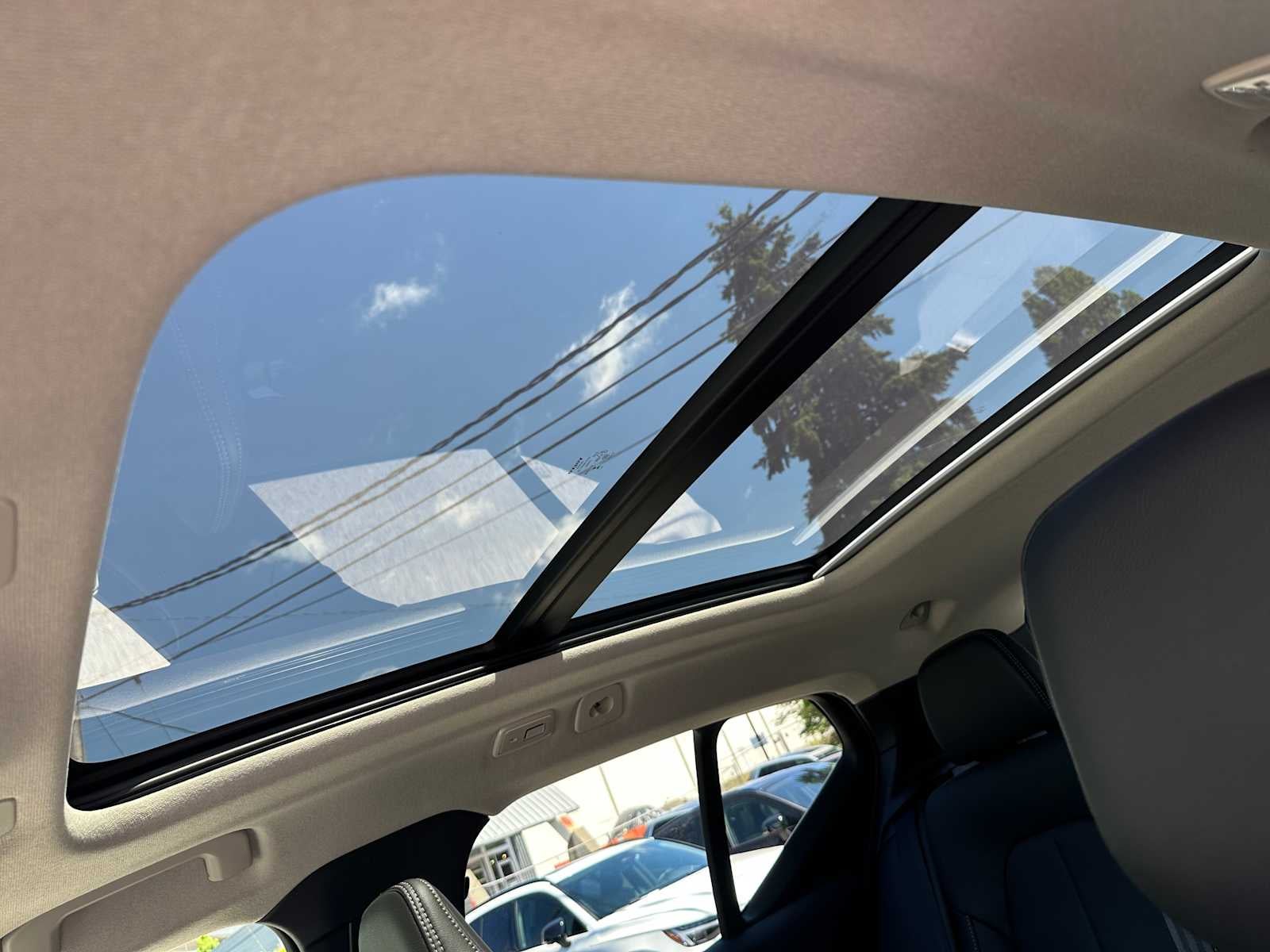 2026 Volvo XC40 Plus