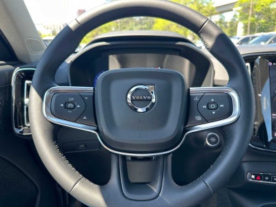 2026 Volvo XC40 Plus
