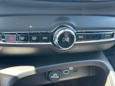 2026 Volvo XC40 Plus