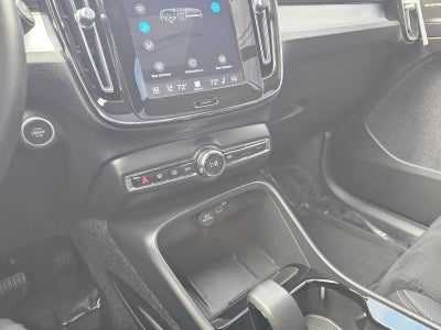 2026 Volvo XC40 Ultra Black Edition