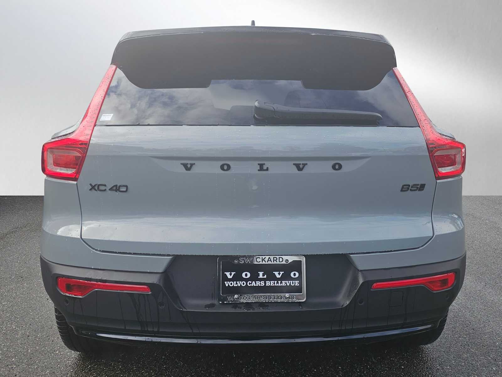 2026 Volvo XC40 Ultra Black Edition