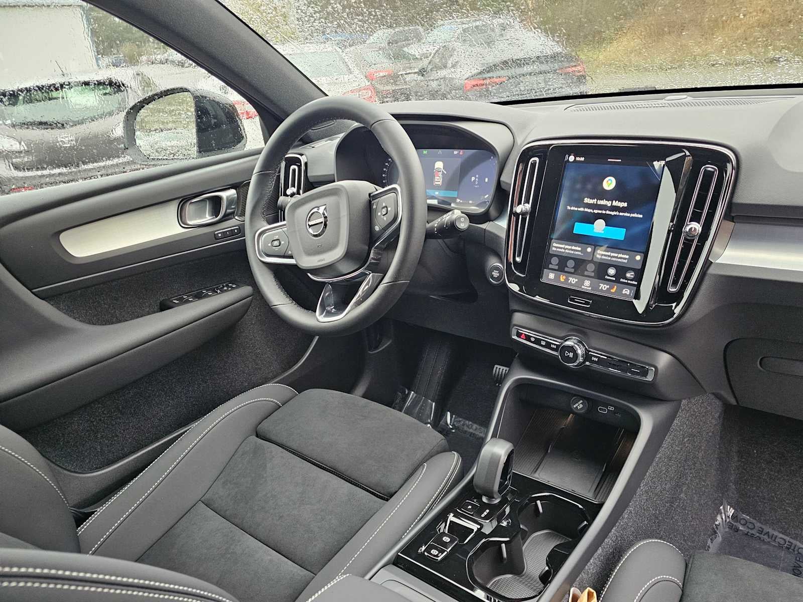 2026 Volvo XC40 Ultra Black Edition