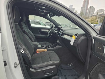 2026 Volvo XC40 Ultra Black Edition