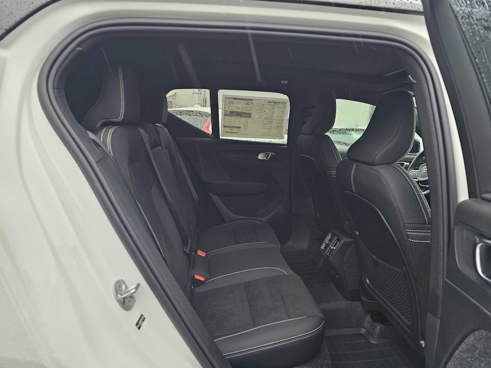 2026 Volvo XC40 Ultra Black Edition