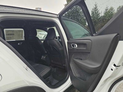 2026 Volvo XC40 Ultra Black Edition