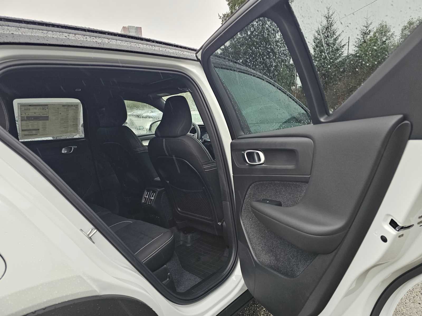 2026 Volvo XC40 Ultra Black Edition