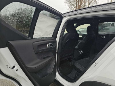 2026 Volvo XC40 Ultra Black Edition