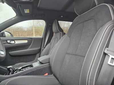 2026 Volvo XC40 Ultra Black Edition