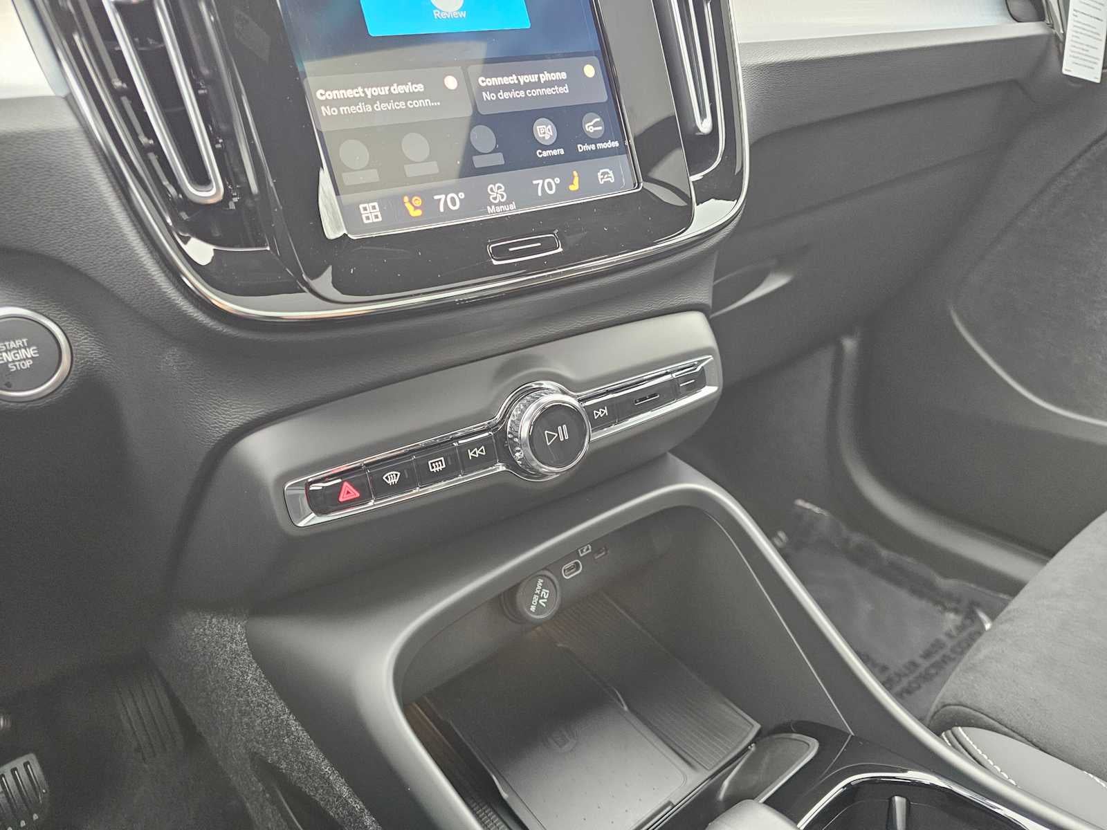 2026 Volvo XC40 Ultra Black Edition