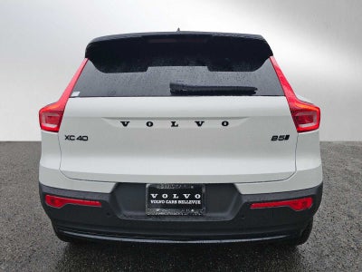 2026 Volvo XC40 Ultra Black Edition
