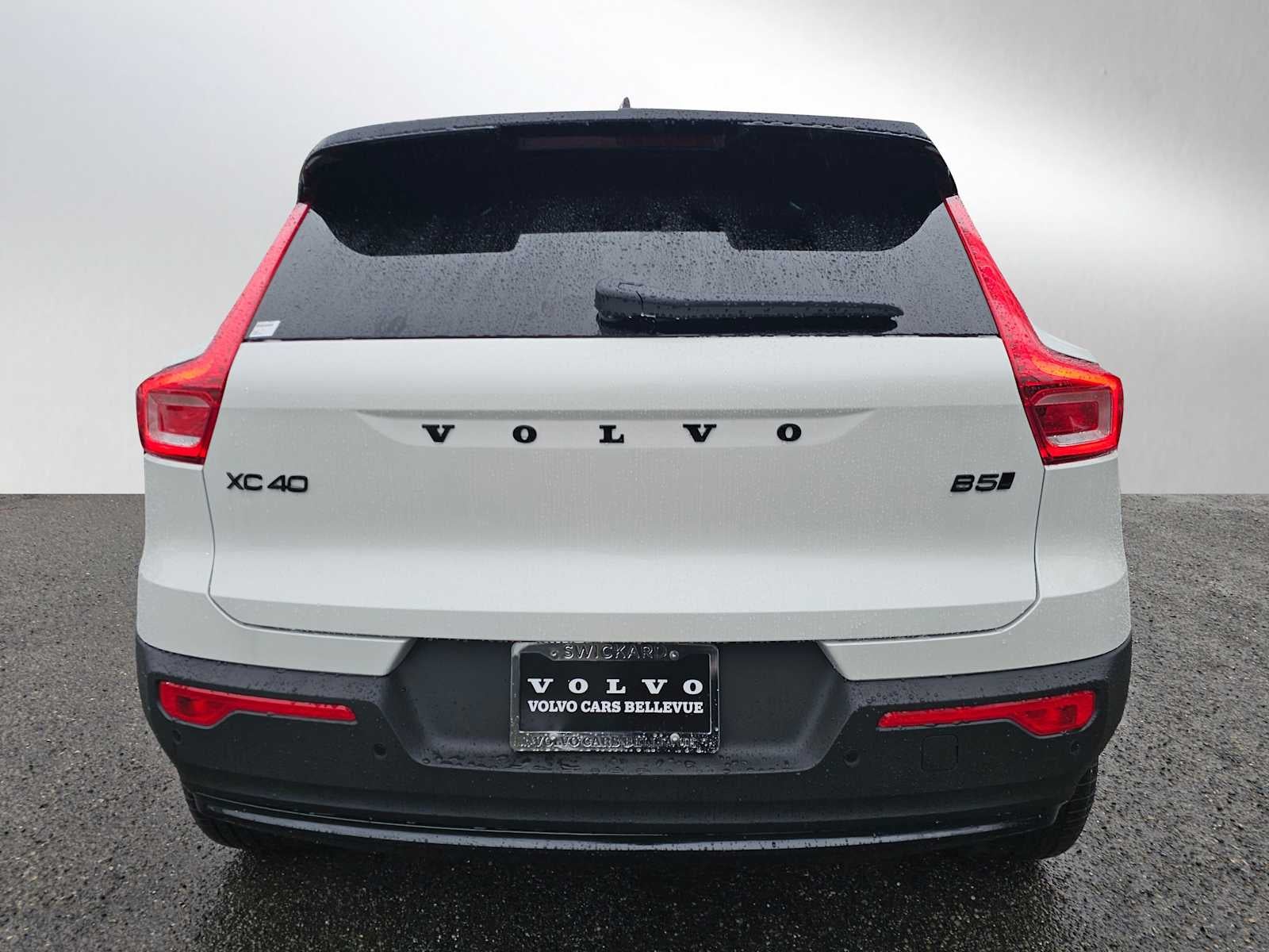 2026 Volvo XC40 Ultra Black Edition