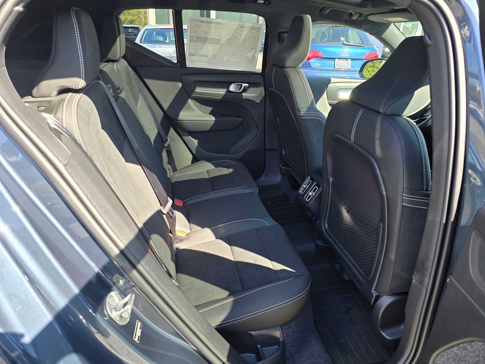 2026 Volvo XC40 Ultra Black Edition