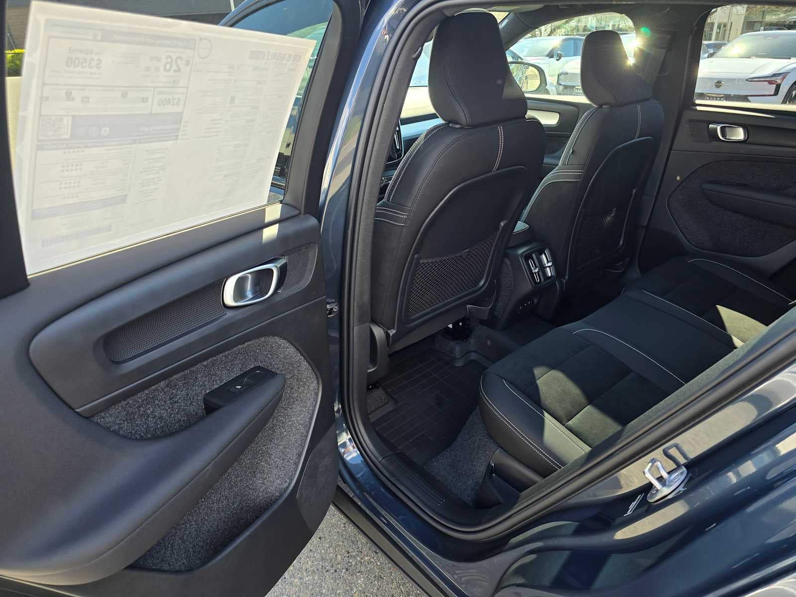 2026 Volvo XC40 Ultra Black Edition