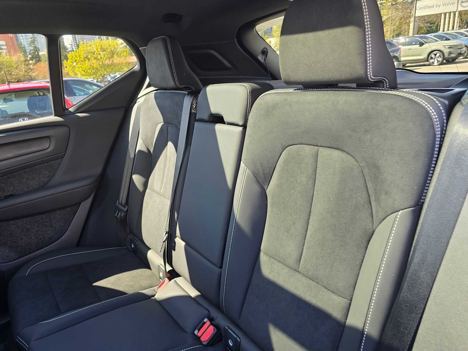 2026 Volvo XC40 Ultra Black Edition