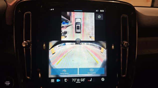 2025 Volvo XC40 Plus Bright Theme