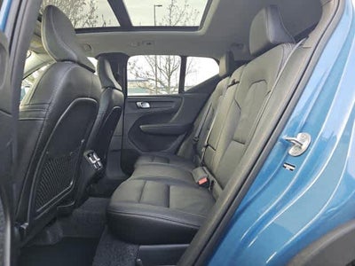 2025 Volvo XC40 Plus Bright Theme