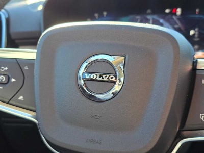 2025 Volvo XC40 Plus Bright Theme