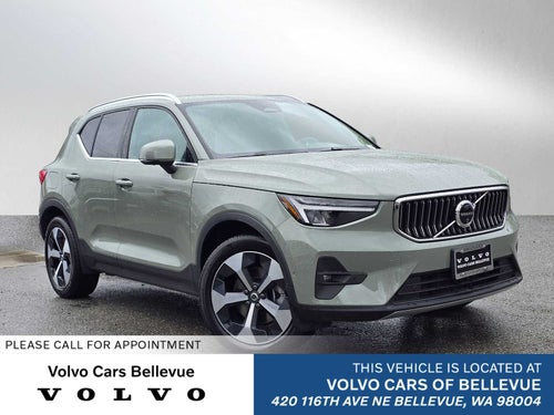 2025 Volvo XC40 Plus Bright Theme