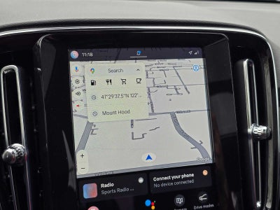 2025 Volvo XC40 Plus Bright Theme