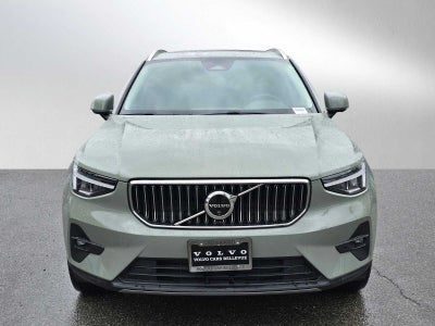 2025 Volvo XC40 Plus Bright Theme