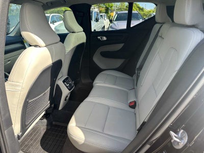 2025 Volvo XC40 Plus Bright Theme