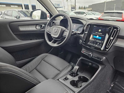 2026 Volvo XC40 Core
