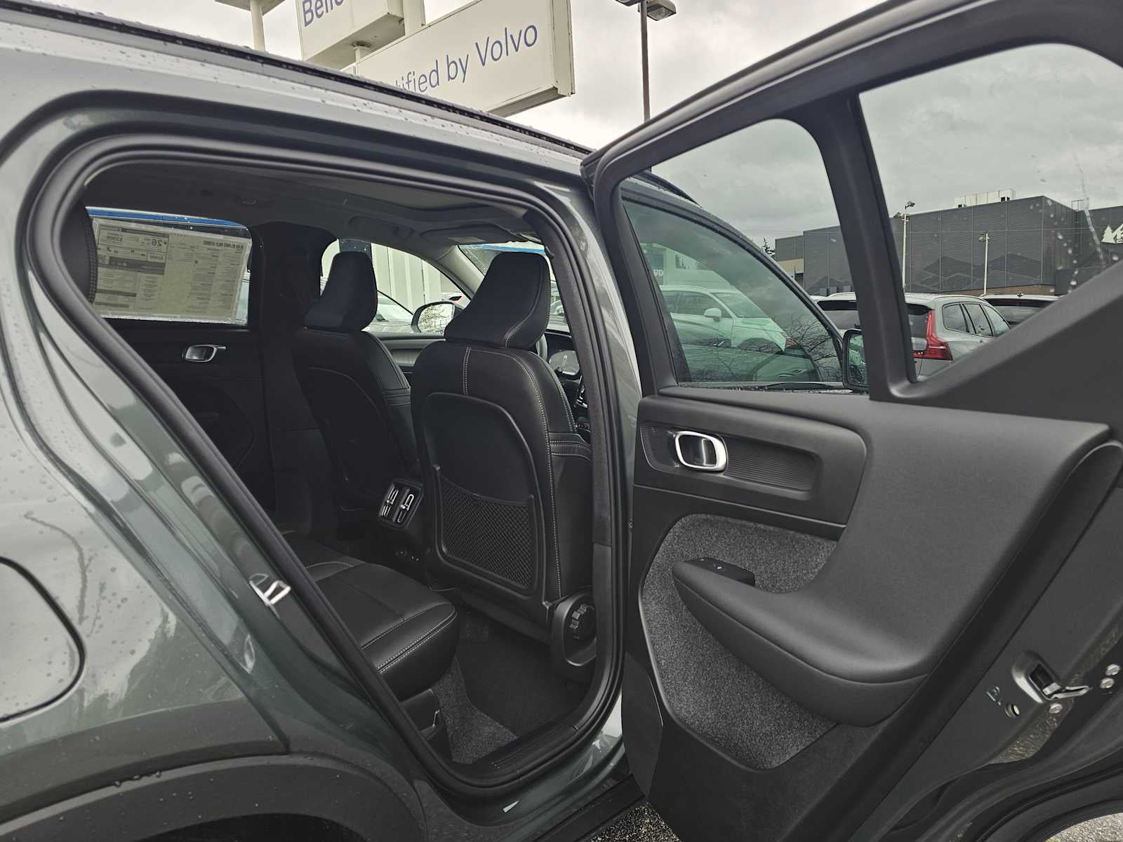 2026 Volvo XC40 Core