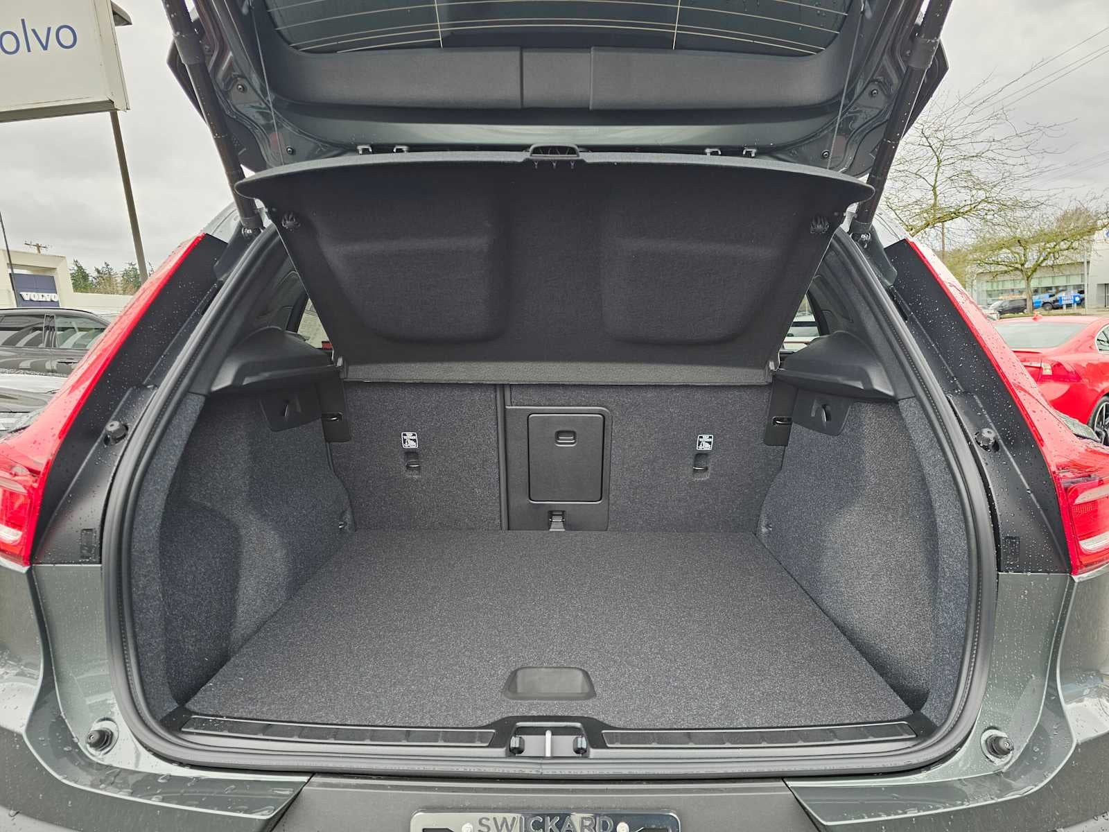 2026 Volvo XC40 Core