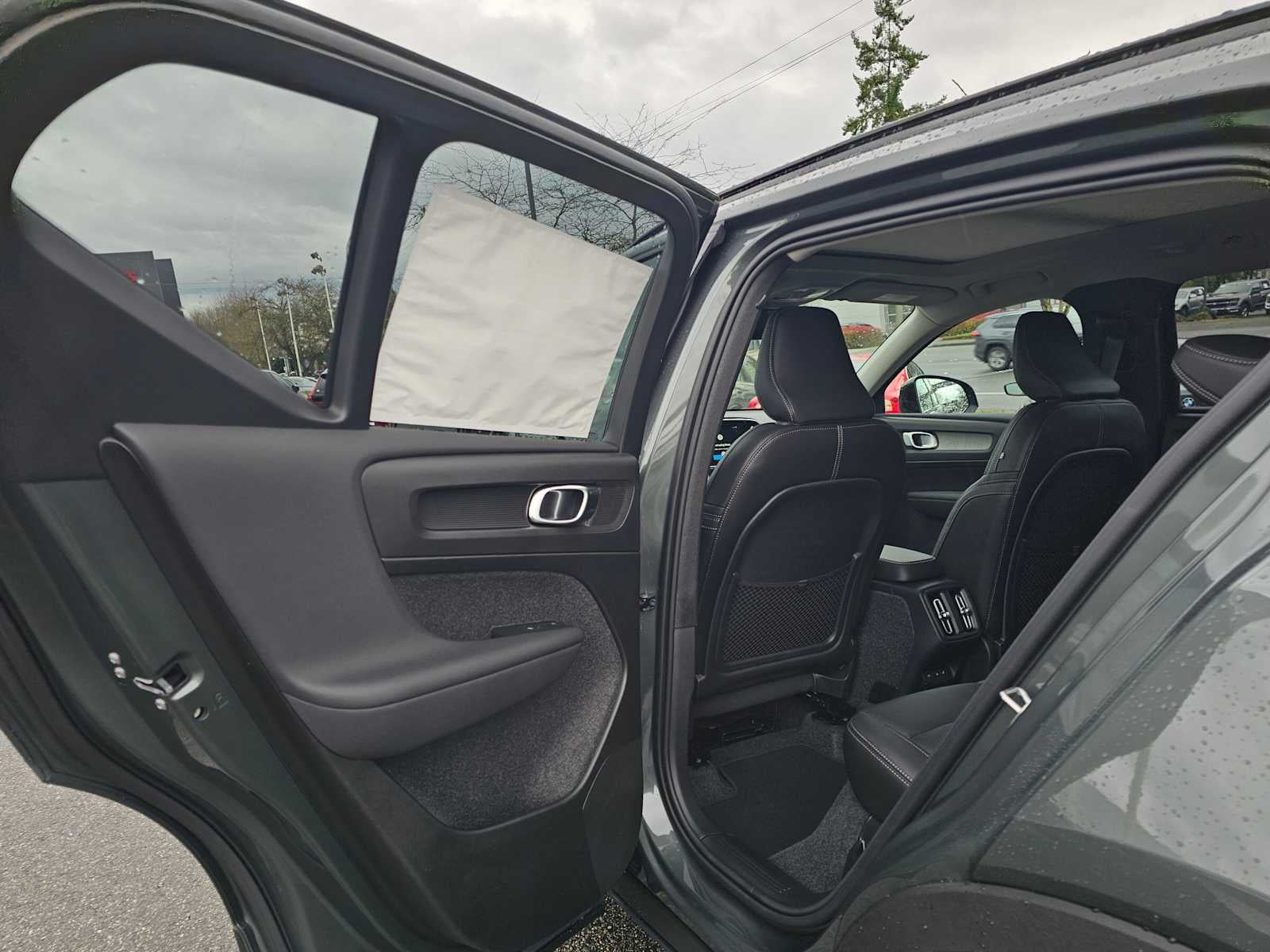 2026 Volvo XC40 Core