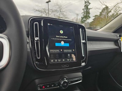 2026 Volvo XC40 Core