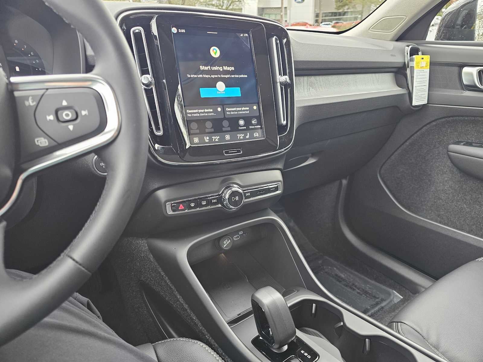 2026 Volvo XC40 Core