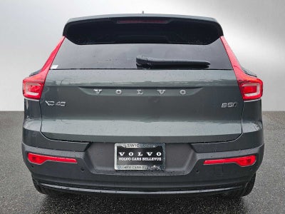 2026 Volvo XC40 Core