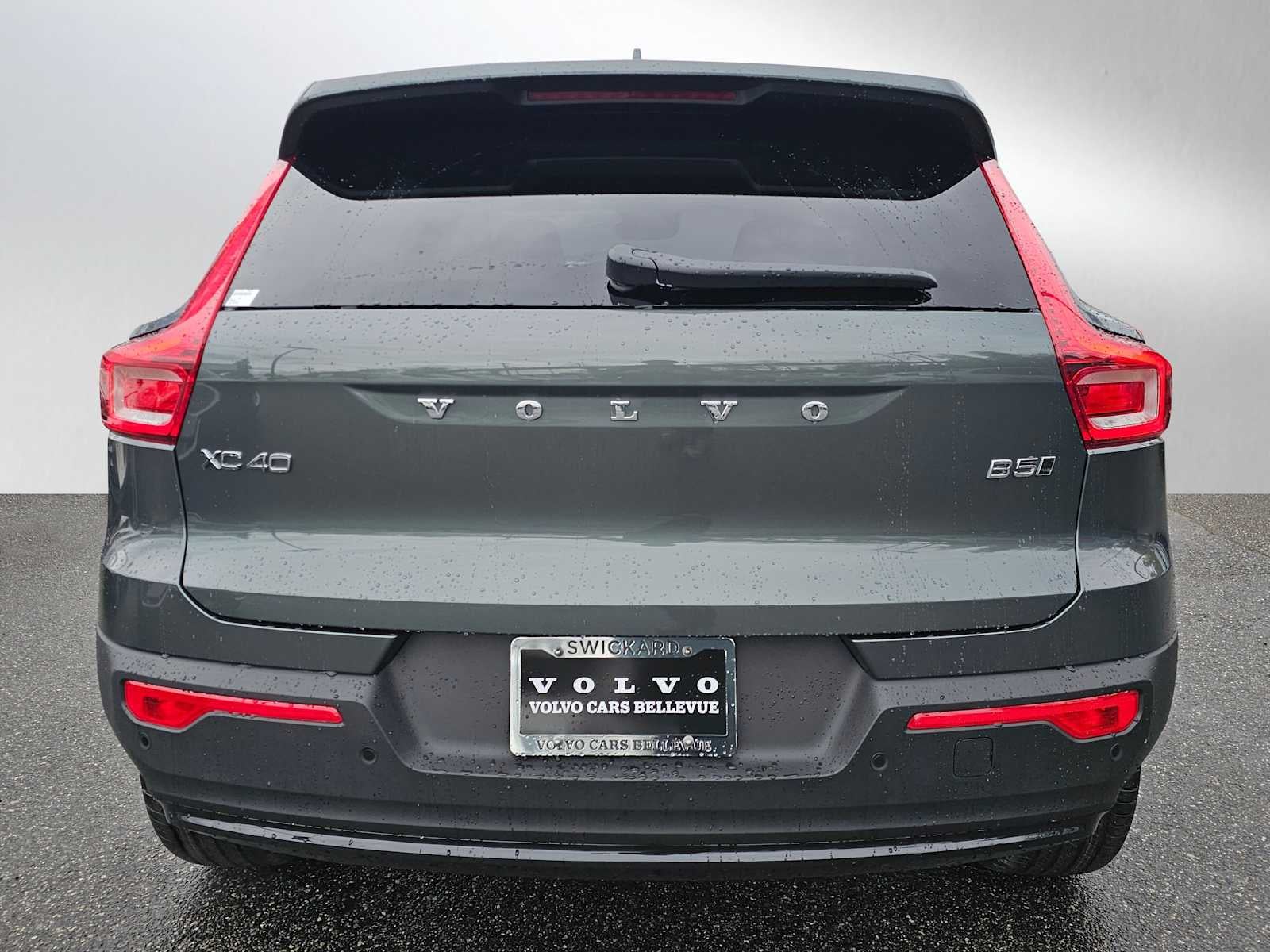 2026 Volvo XC40 Core