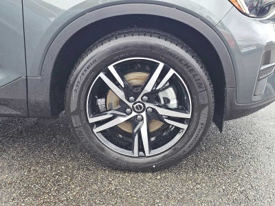 2026 Volvo XC40 Core