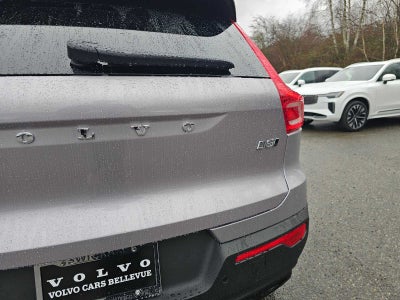 2026 Volvo XC40 Core
