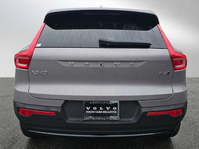 2026 Volvo XC40 Core