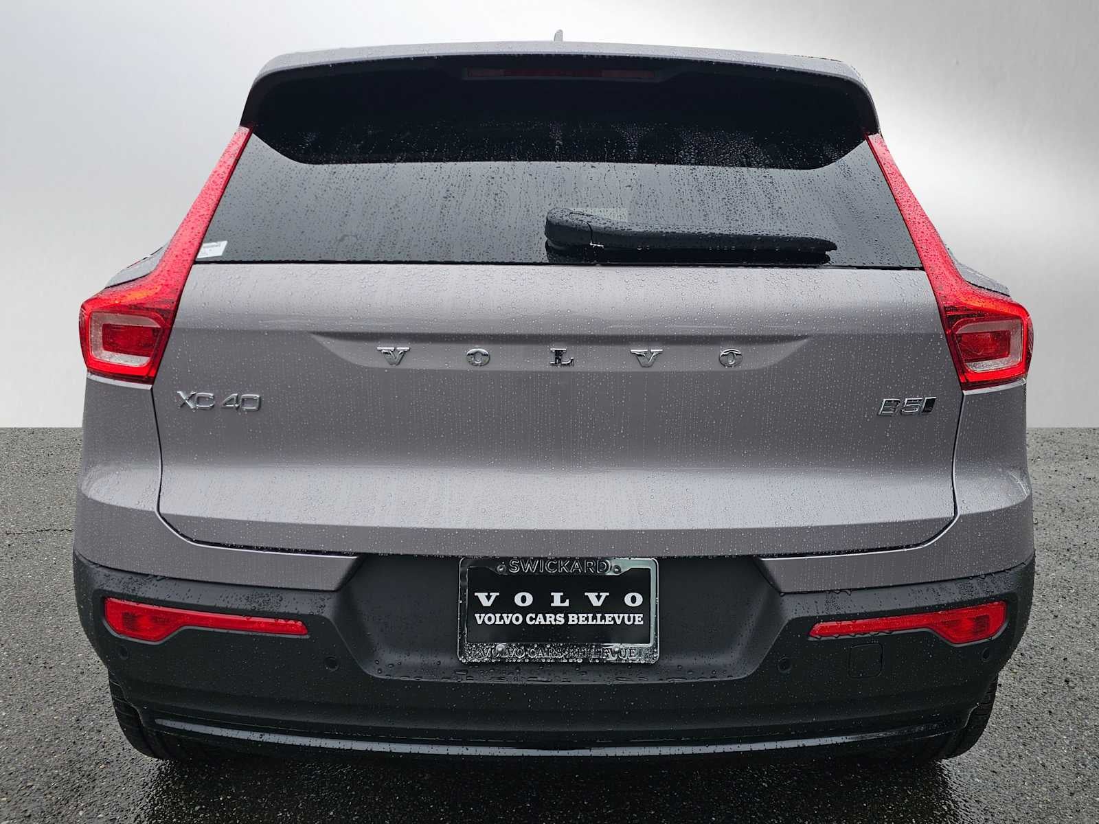 2026 Volvo XC40 Core