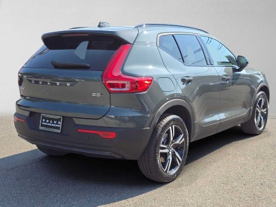 2026 Volvo XC40 Core