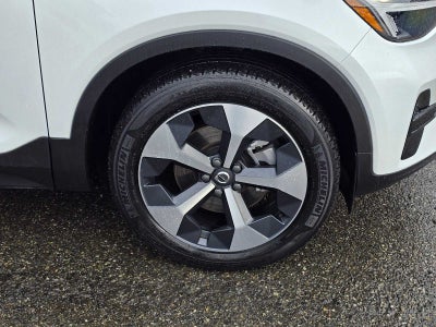 2024 Volvo XC40 Core Dark Theme