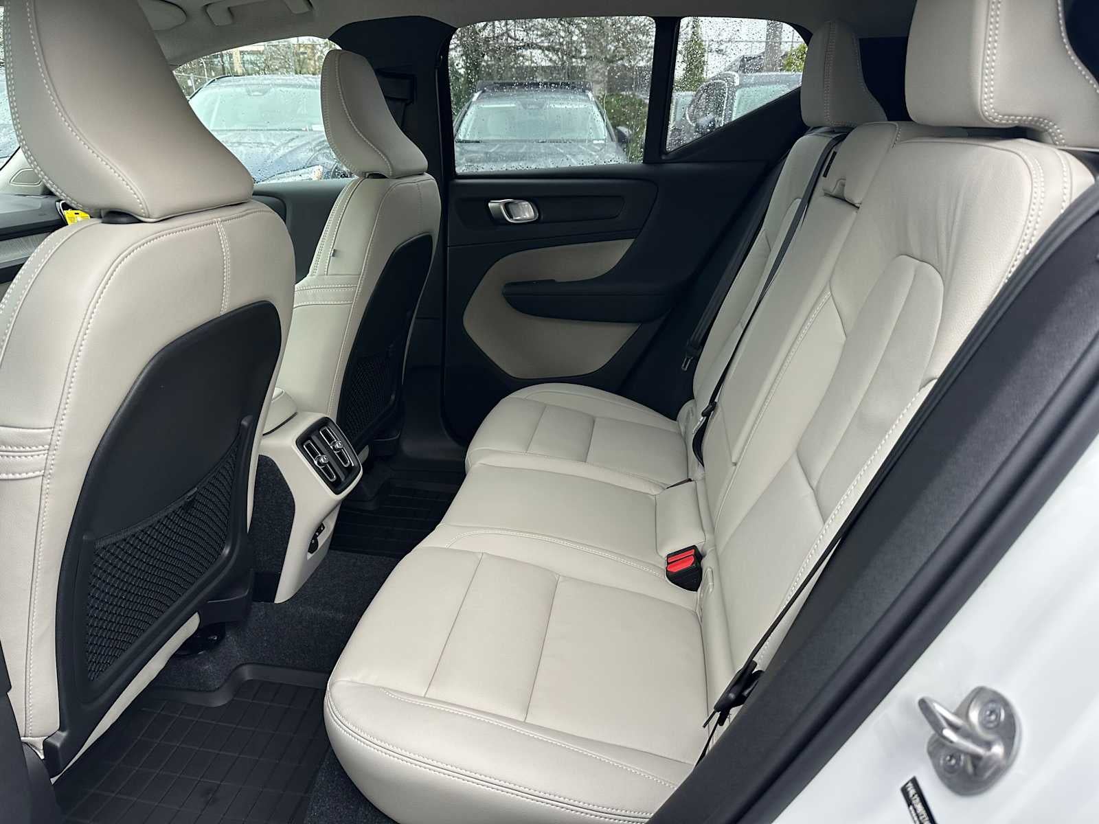 2026 Volvo XC40 Ultra
