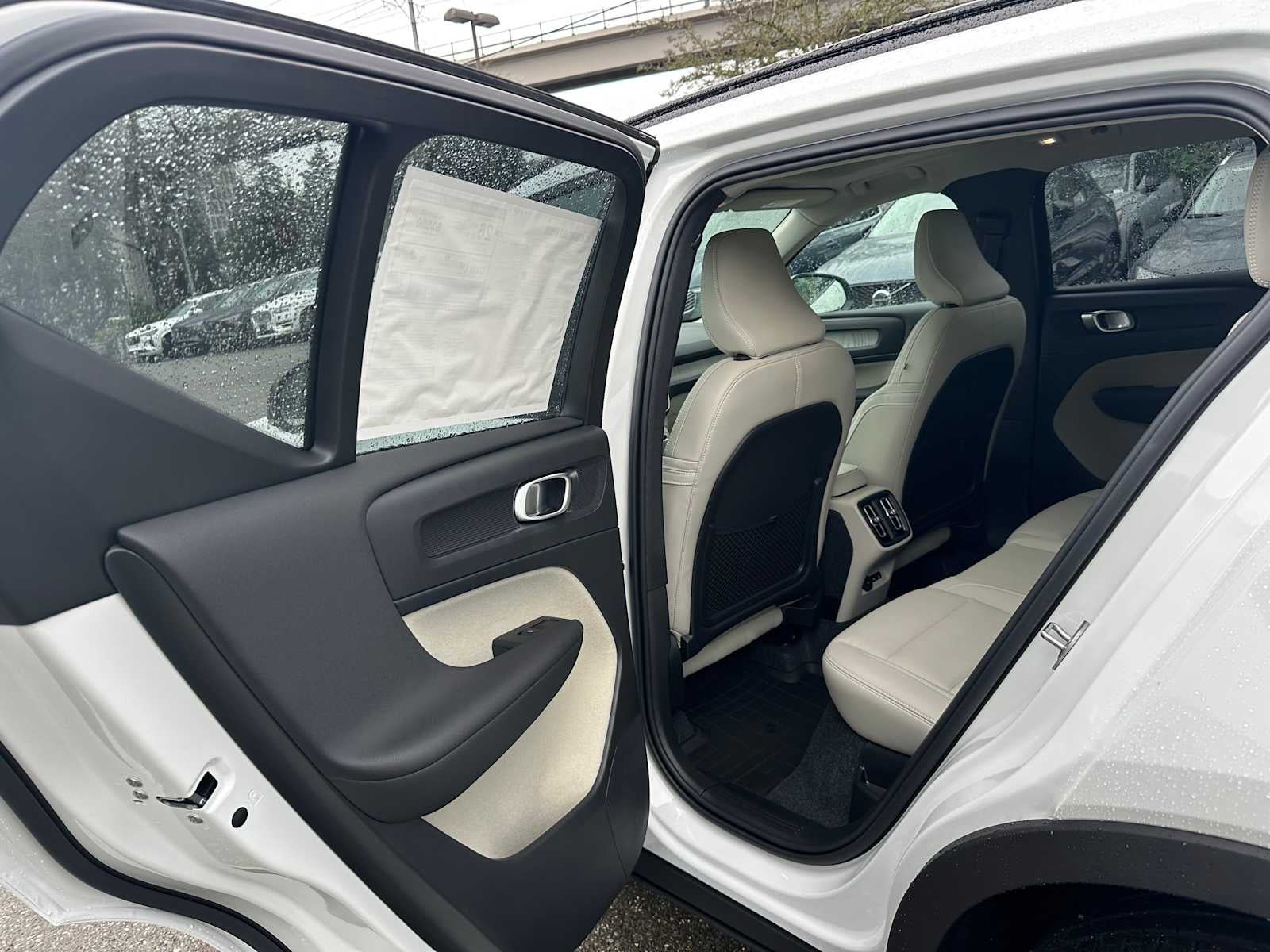 2026 Volvo XC40 Ultra