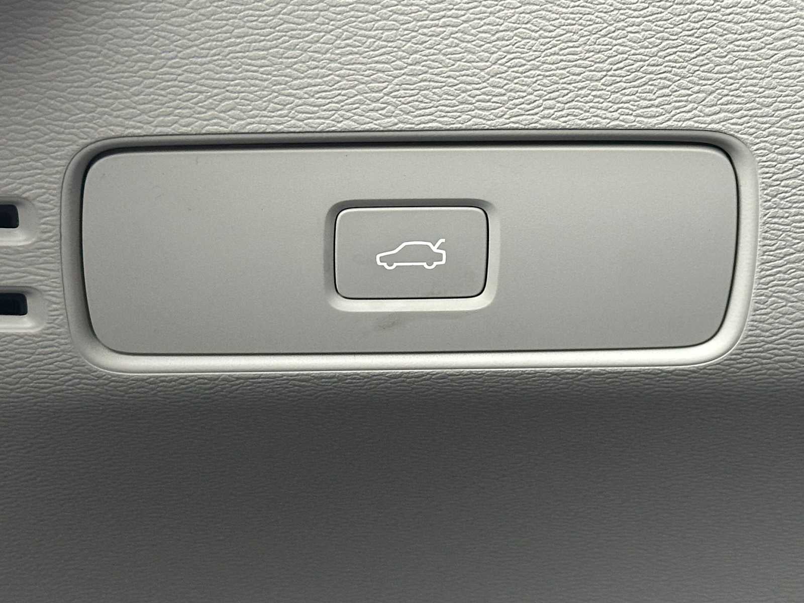 2026 Volvo XC40 Ultra