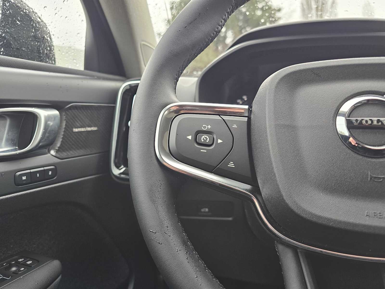 2026 Volvo XC40 Ultra