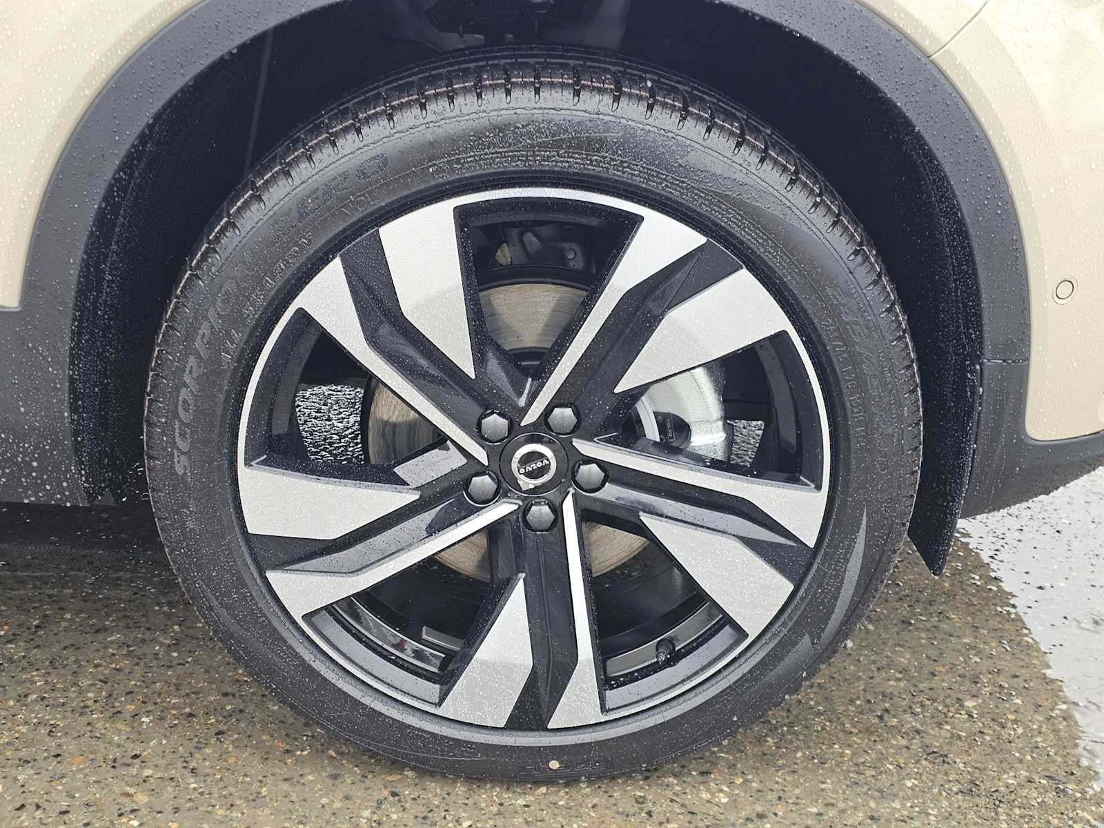 2026 Volvo XC40 Ultra
