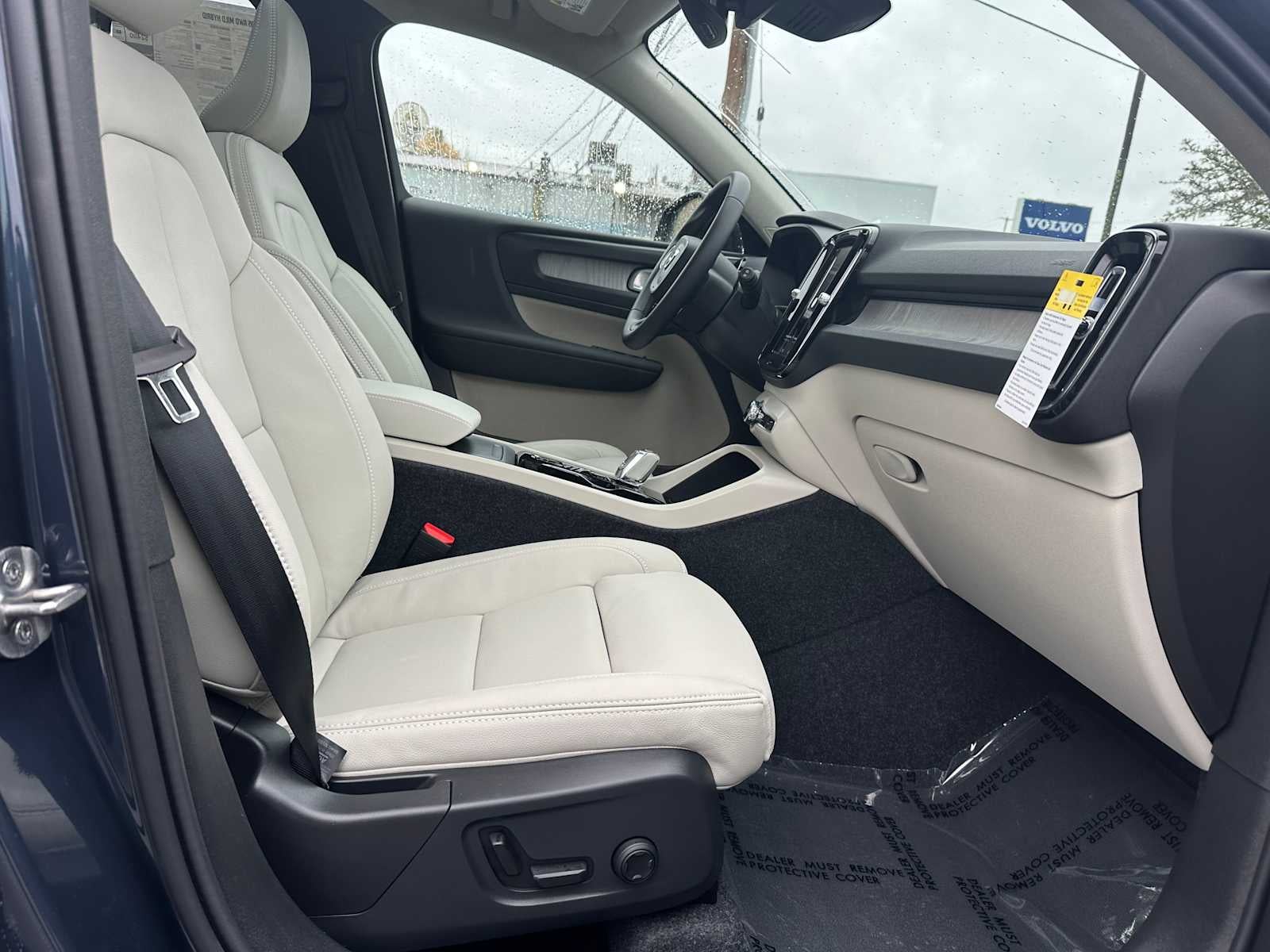 2026 Volvo XC40 Ultra
